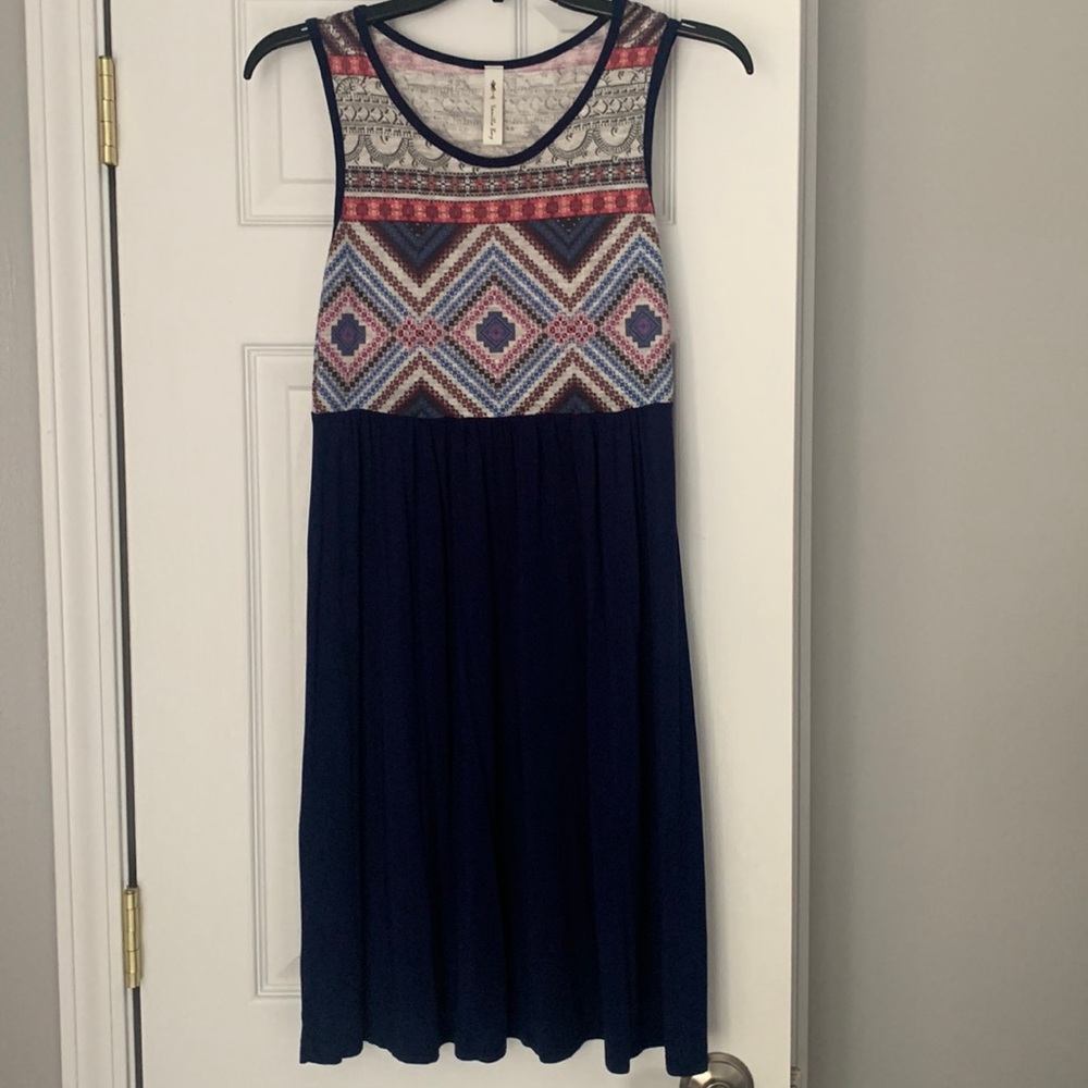 Womens sleeveless dress, size M